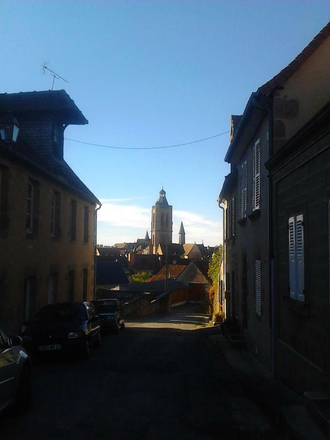 3 Place Des Arbres, Chambres D'Hotes, Felletin エクステリア 写真